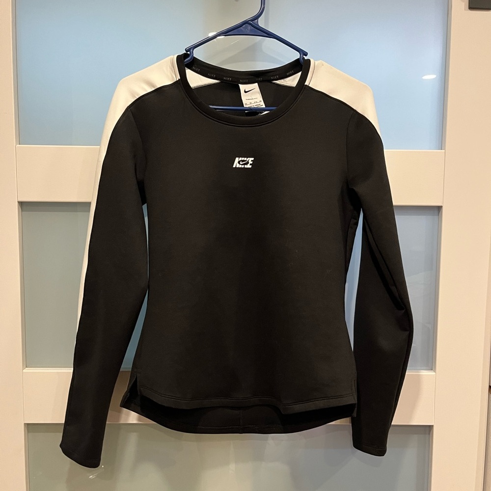 Nike Therma-Fit Long Sleeve